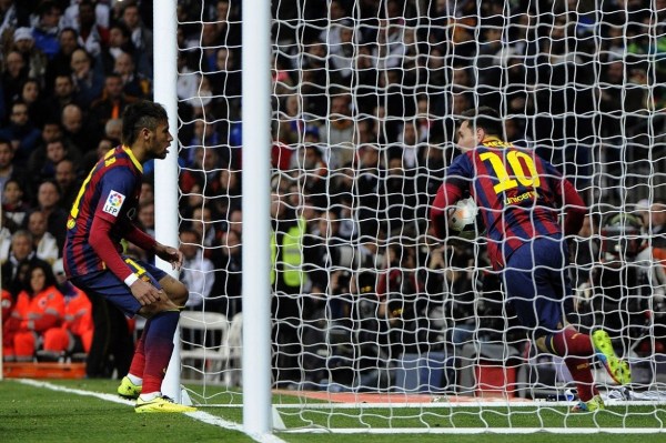  皇马客场逆转巴萨，国家德比演绎经典战役