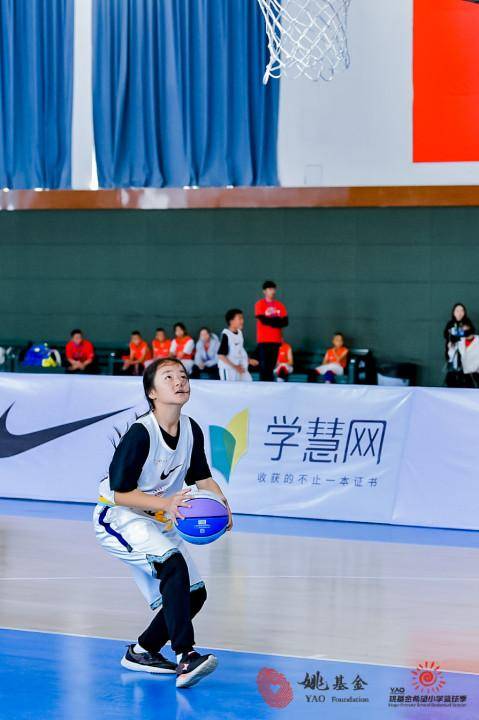  网球公益基金成立，资助贫困地区儿童接触这项运动  